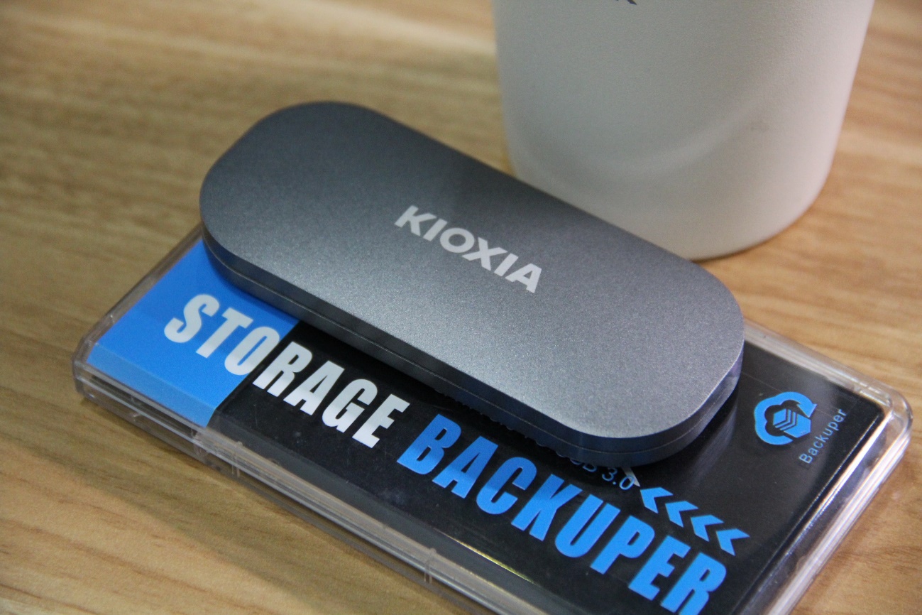 铠侠xd10移动固态硬盘测评,铠侠xd10移动固态硬盘使用体验