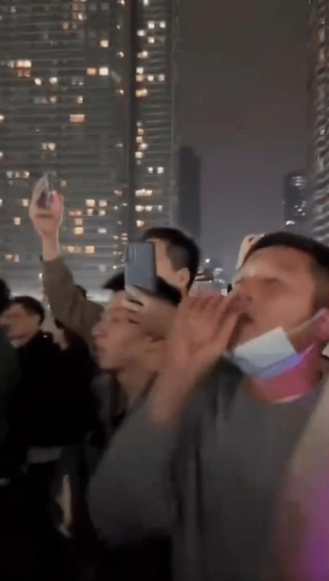 付费同性恋!浙江同性恋球迷和辽宁球迷居然互骂对方是MB!