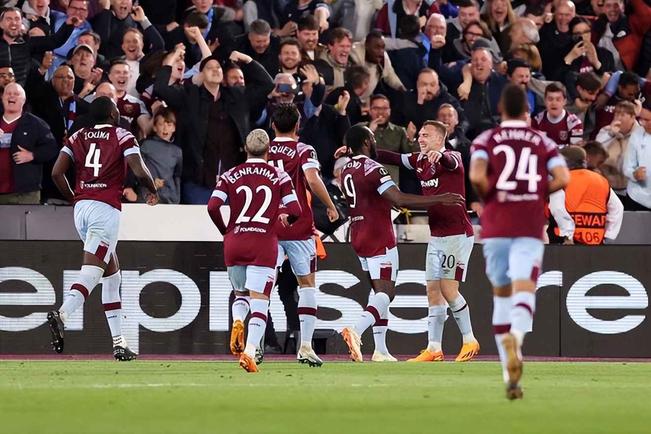 今日足球推荐欧冠四场赛事分析,明天足球赛事