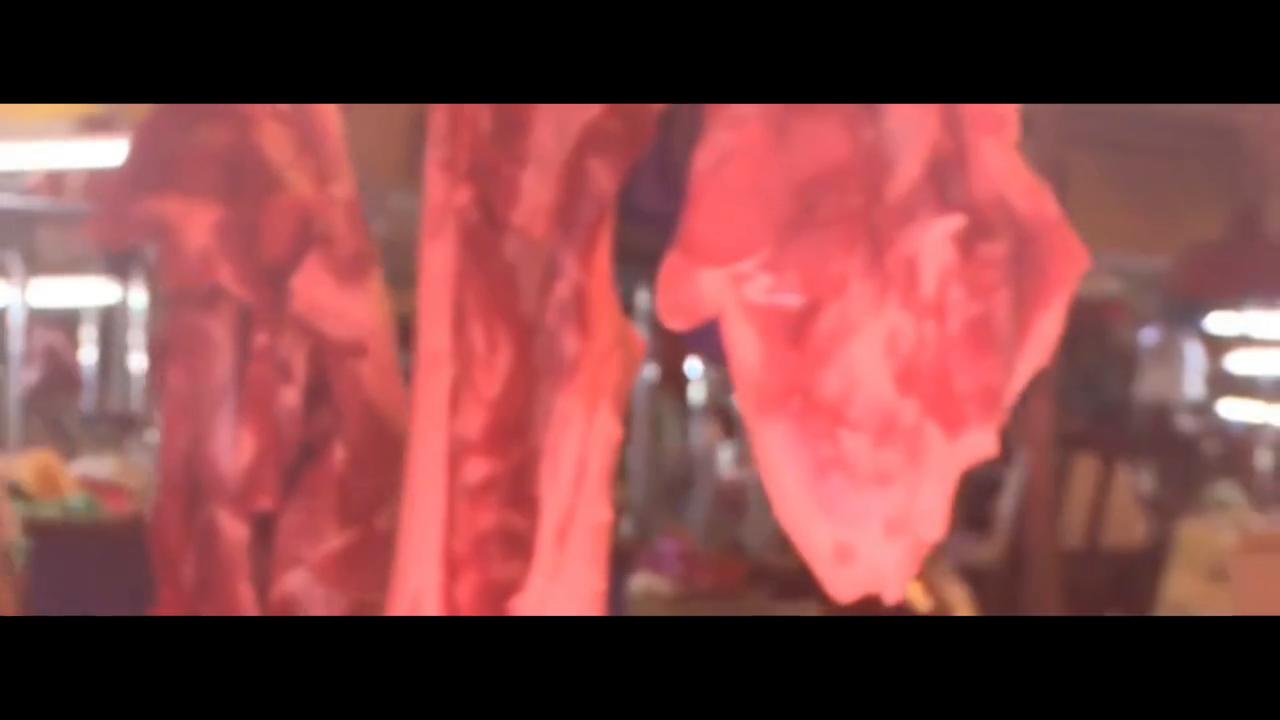 小孩穿泳衣被吊死案件,13岁男童穿花衣吊死案