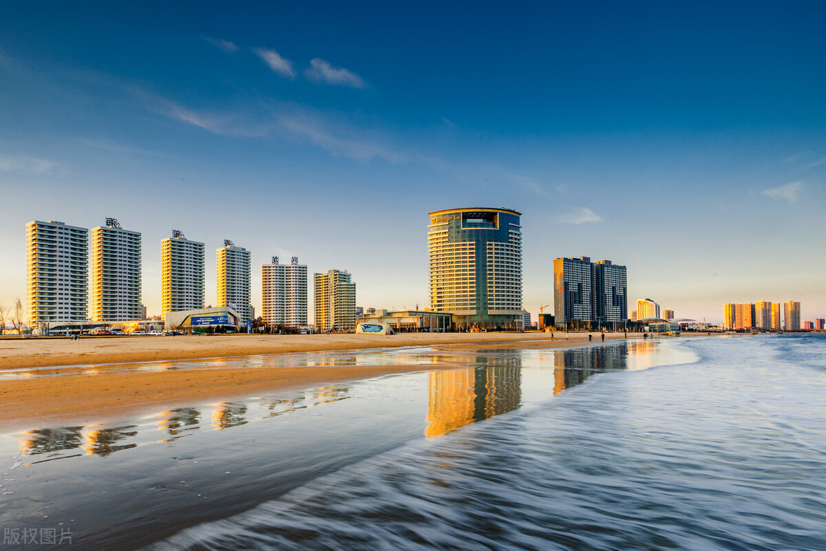十大海滨城市旅行攻略,国内十大海滨城市你去过几个