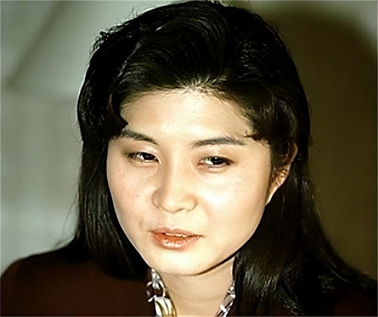 1987年女特工炸毁客机,韩国女间谍炸飞机事件