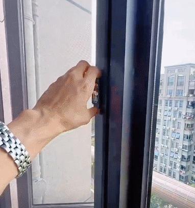 回卷式隐形纱窗更换纱网,金刚纱网可以做隐形纱窗吗