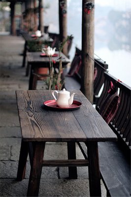 人见人爱花见花开搞笑段子,人见人爱花见花开的农村人