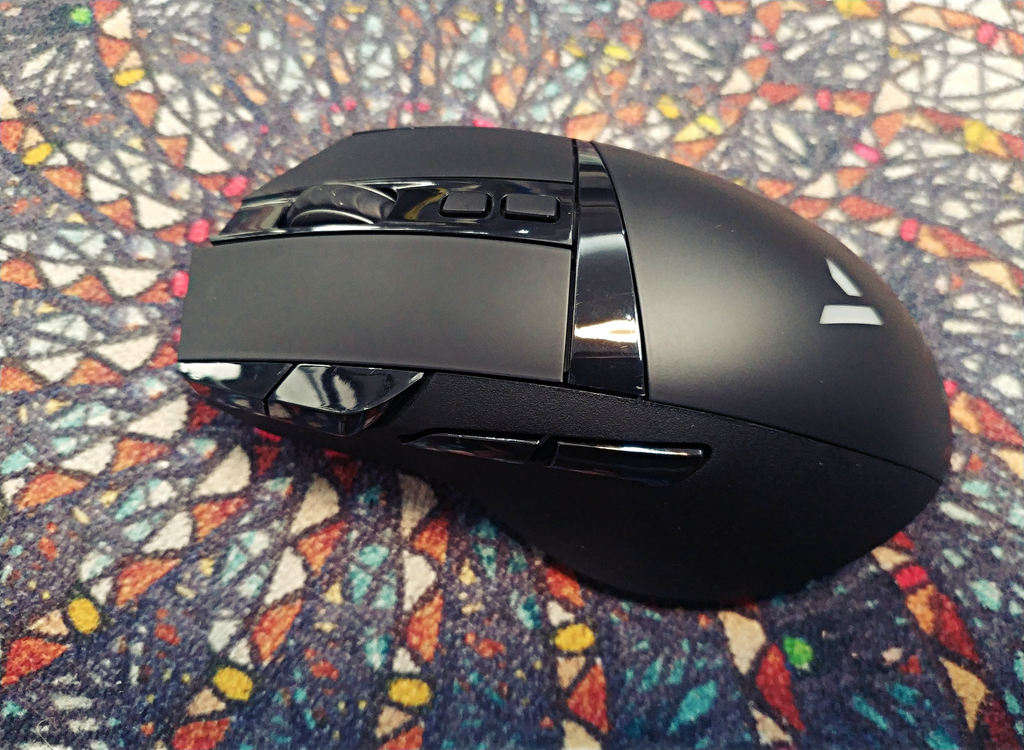 雷柏鼠标垫V10RGB,雷柏v350跟vt350的区别