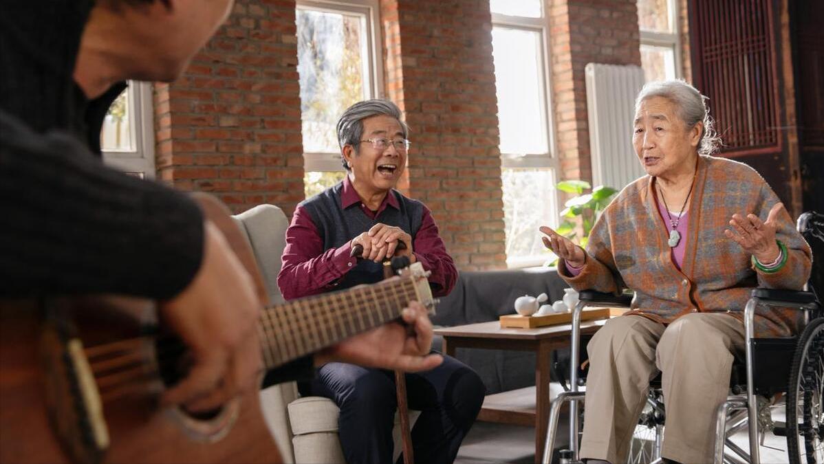 老年人的生活对健康很重要,老年生活重要因素