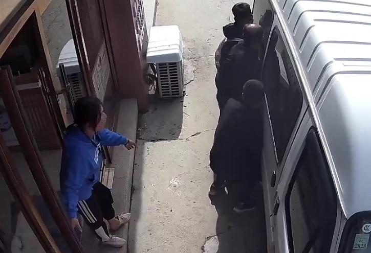 大连女子事件,大连事件路人视角