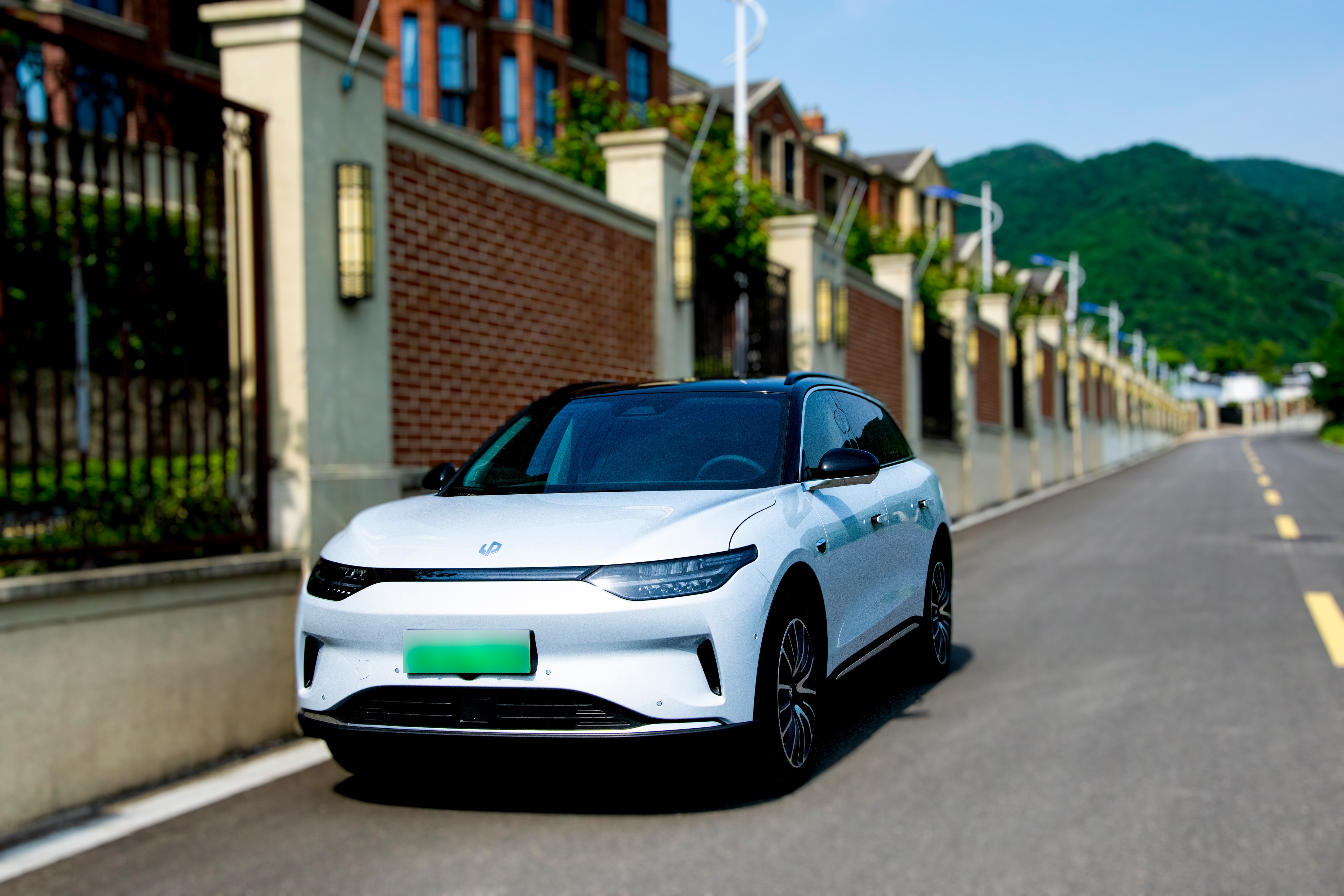 零跑c11增程这车值得买吗,为什么大家都选零跑全新c11