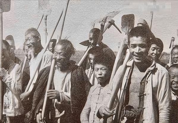 老人生日宴上儿女听完立刻报警,91岁的老人忽然说胡话