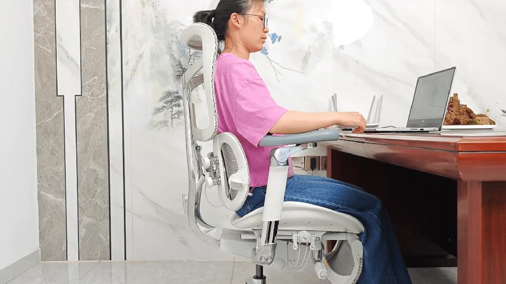 朝九晚五是时候给自己安排一把人体工学椅了！但是你会选购么？