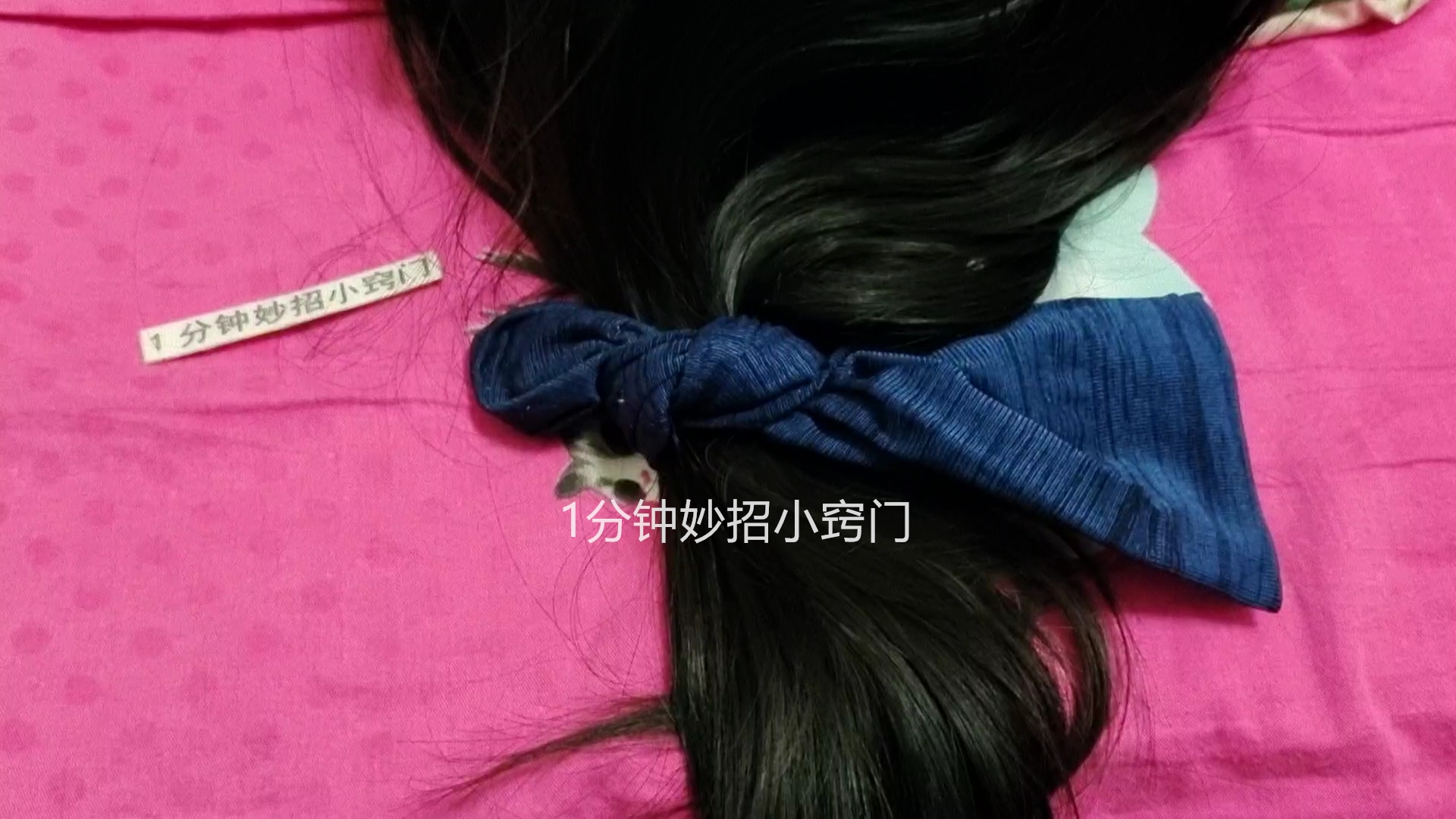 家里套垃圾桶的神奇套法,垃圾桶套袜子小妙招