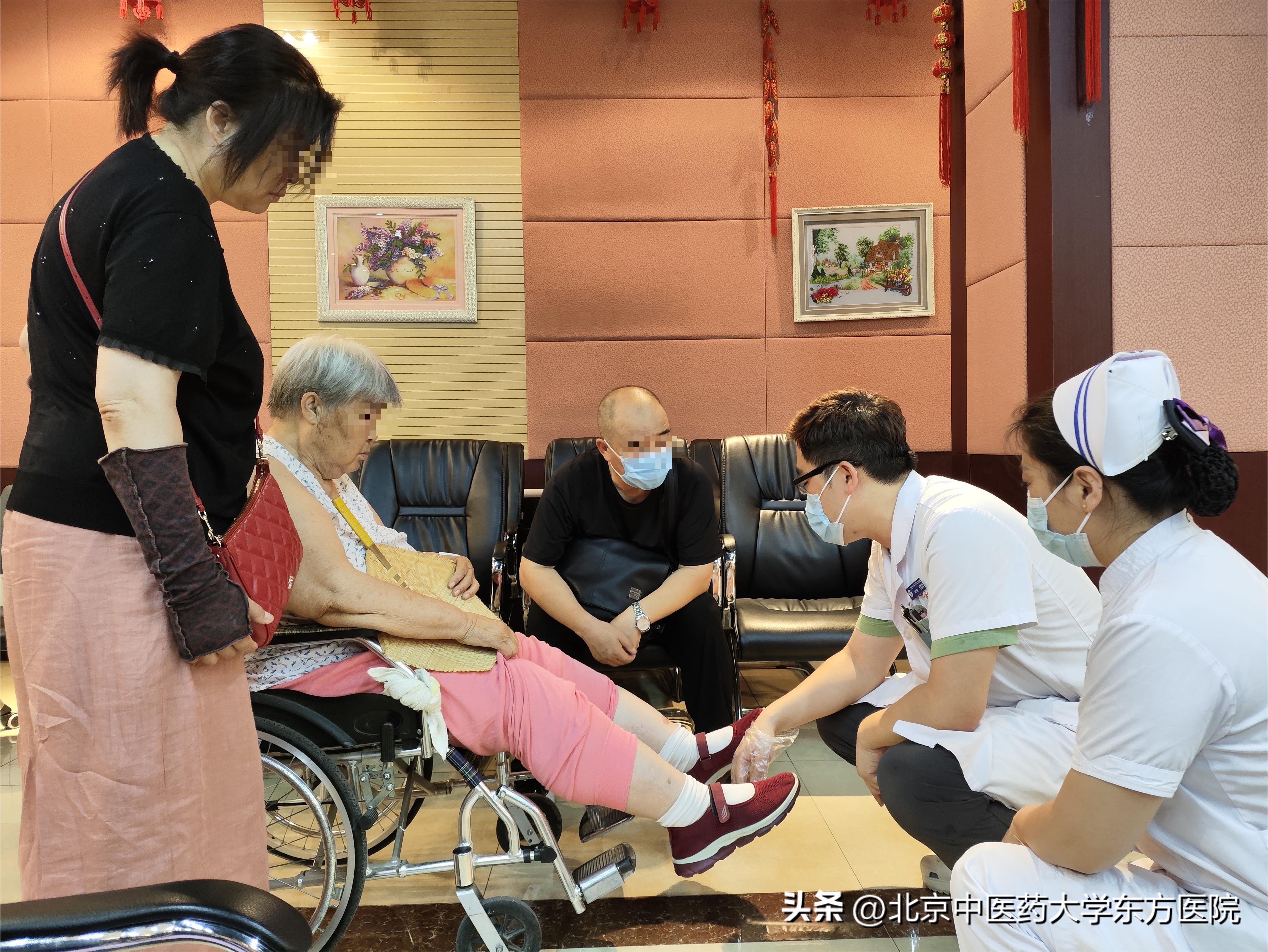 【主题教育】呵护皮肤关爱银屑病——北京中医药大学东方医院银屑病科普讲座与健康咨询