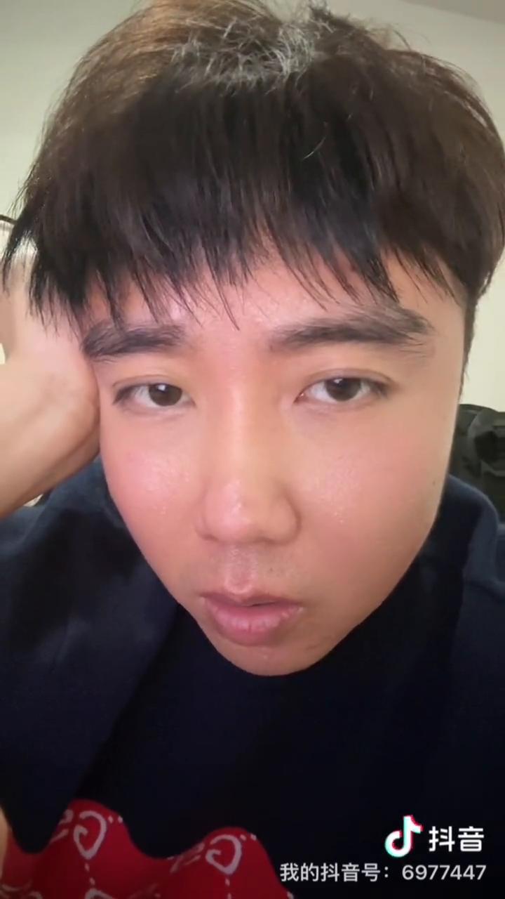 被女人劈腿了高情商会怎么做,如果自己的对象被人碰了怎么办