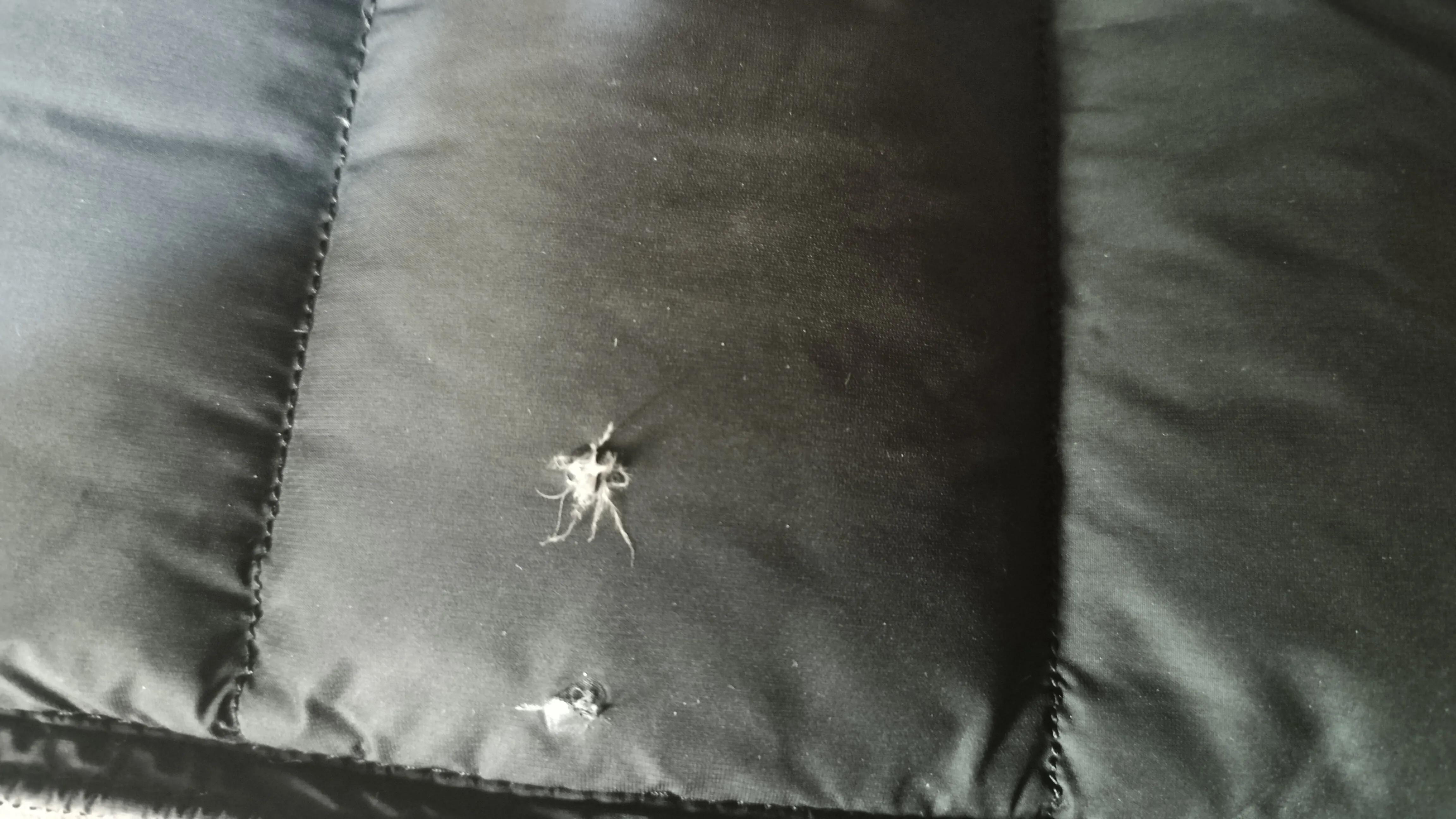 羽绒服破个小洞跑毛怎么办,羽绒服刮烂一条口子怎么办