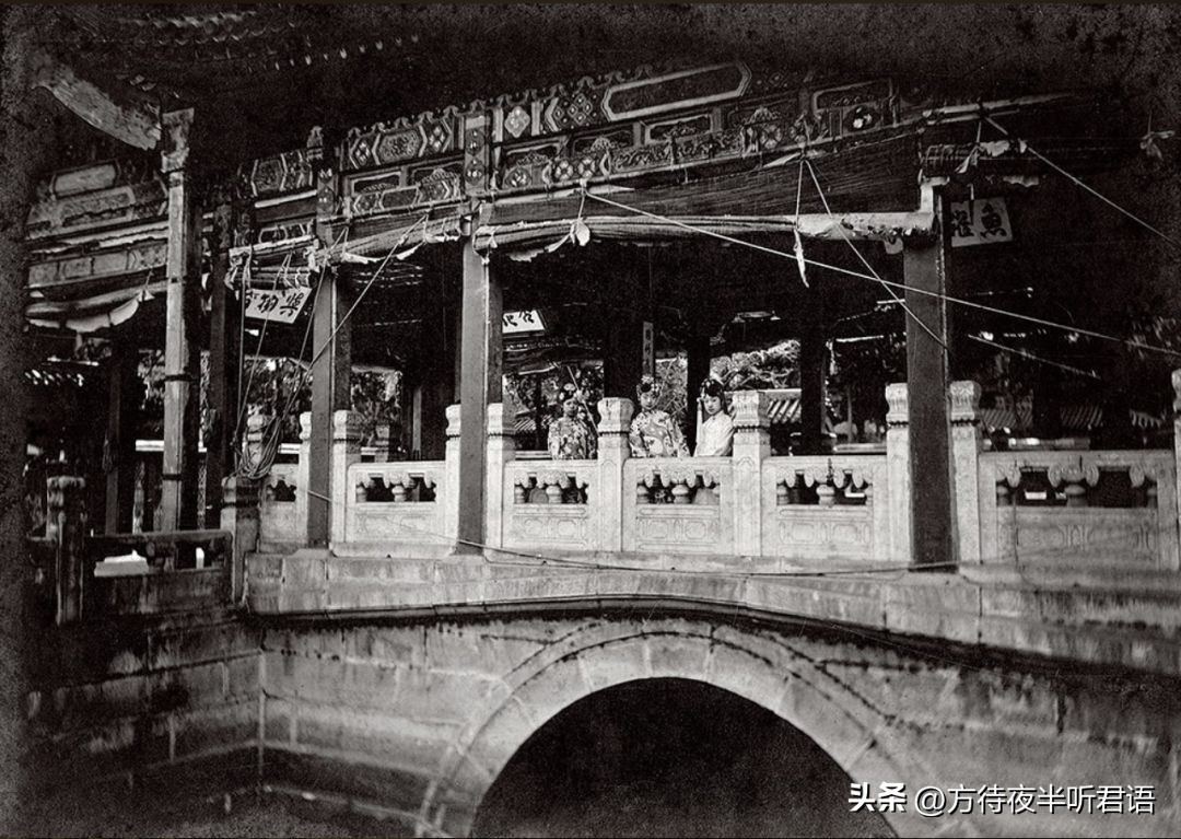 老照片90年代的故宫 (故宫老照片光影百年)