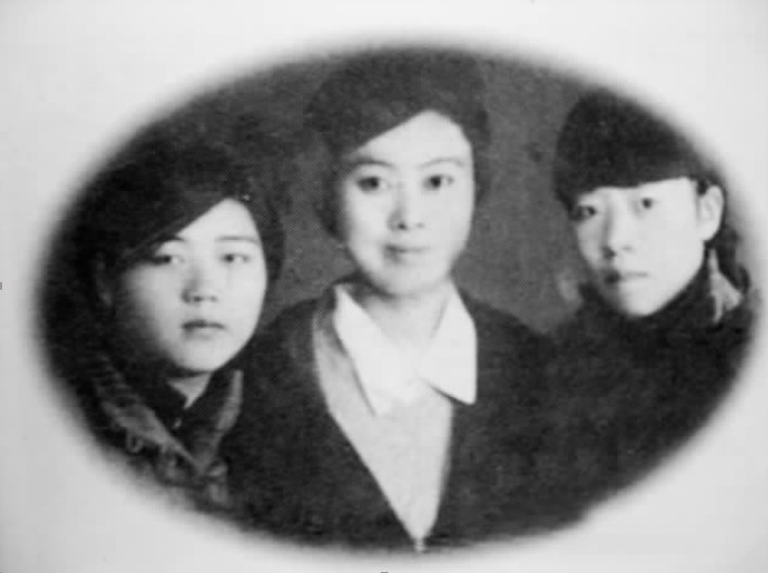 私生活混乱，与六位男子有亲密关系，萧红的悲剧不过是咎由自取