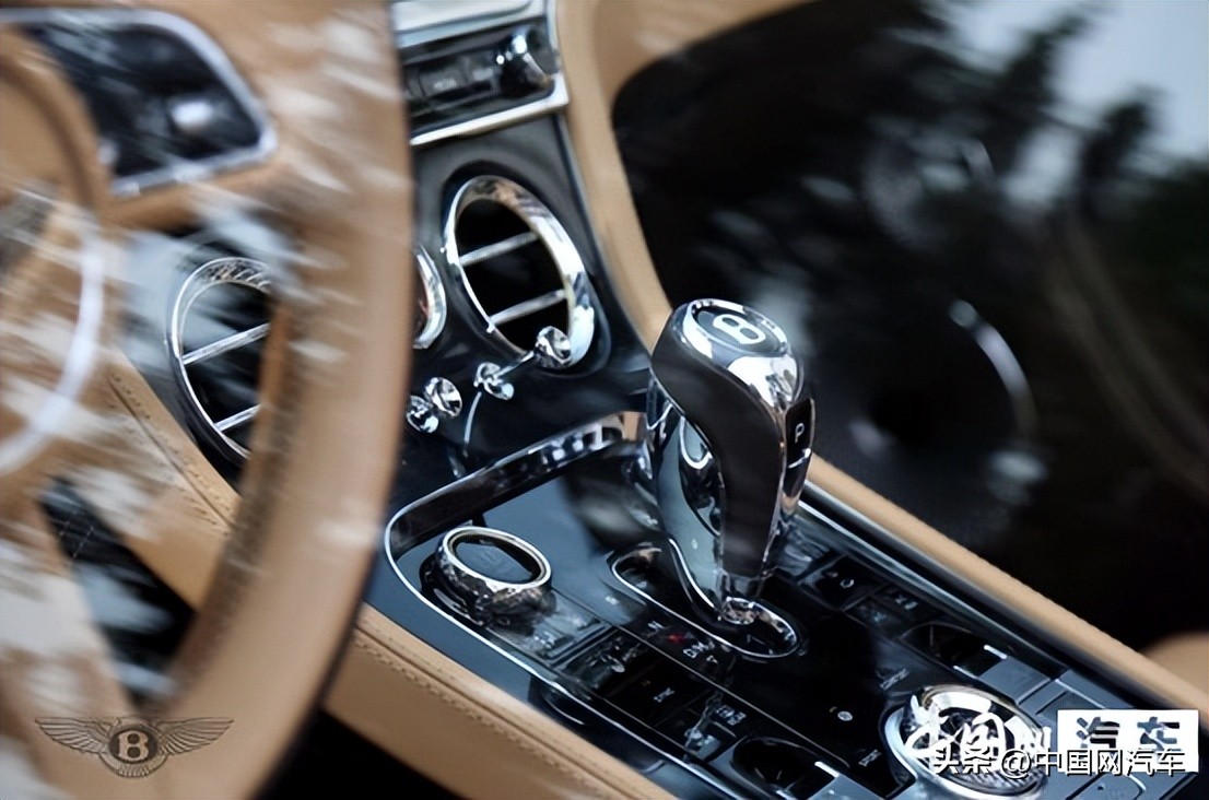 高贵气质动感拉风实拍宾利欧陆gts,沉浸式体验宾利欧陆gt