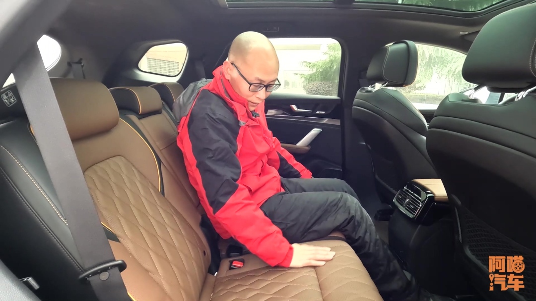 七座的车是买MPV还是买SUV,七座车属于suv还是mpv