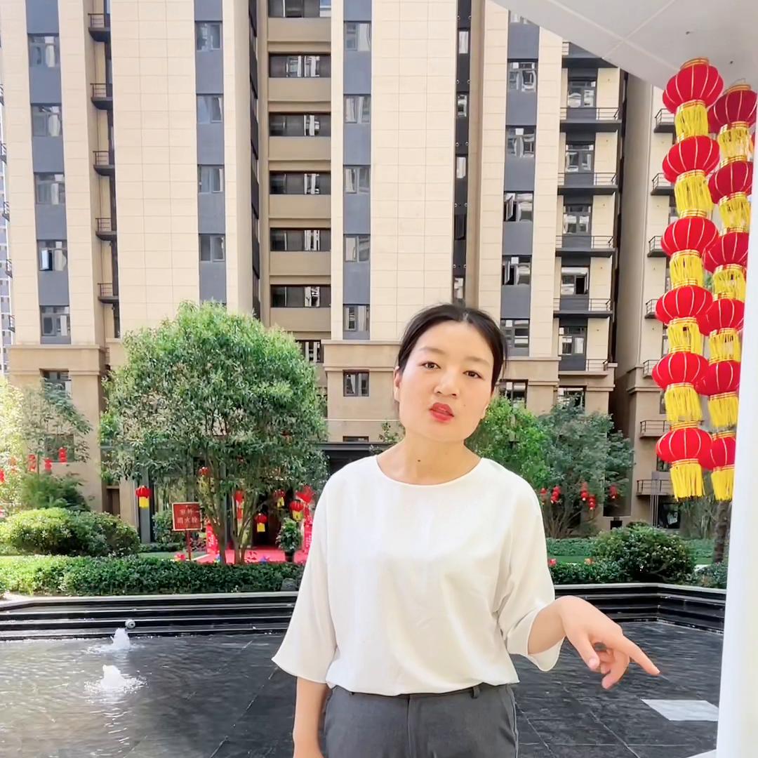 现在新房成了交房就维quan;减配成了标配，哎真的是时...