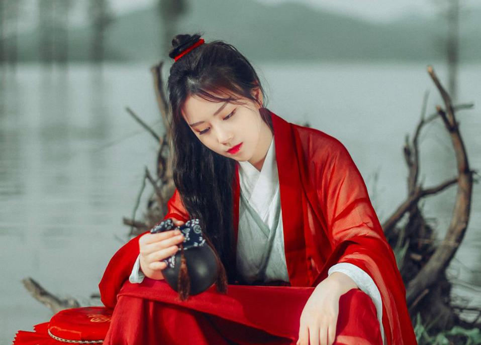 有关桂花的最经典古诗,描写桂花最经典的诗句