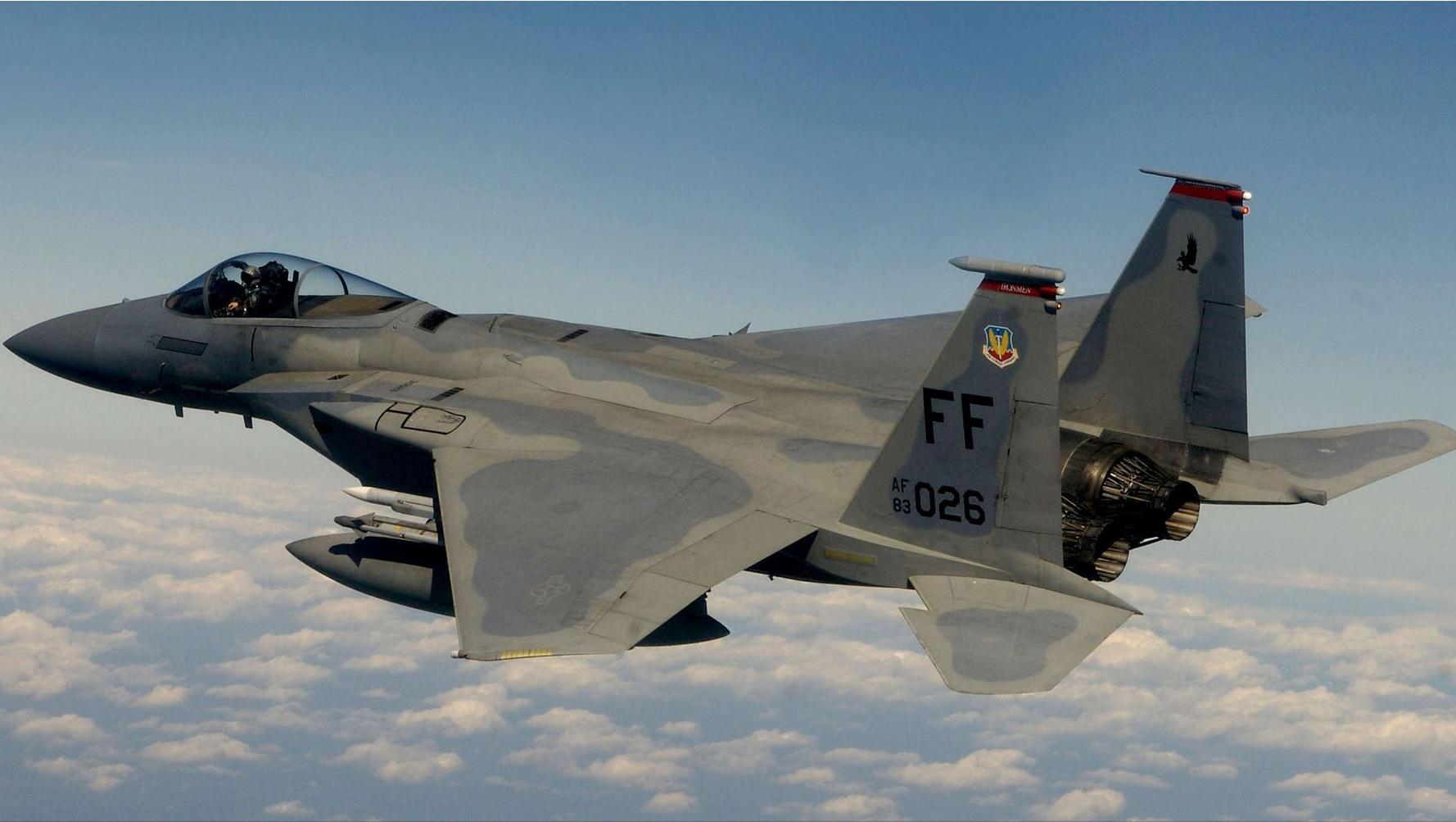 地球十大顶级战斗机排名：苏35勉强上榜，歼20名列前茅！