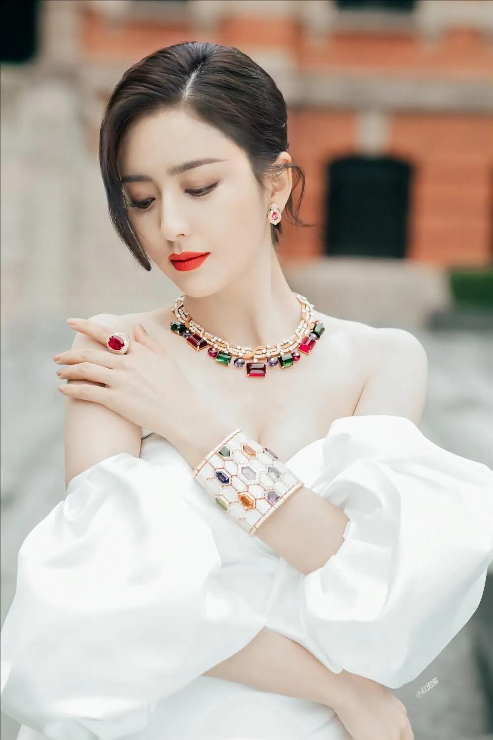 看眼神就知道善良,看眼神就知道了