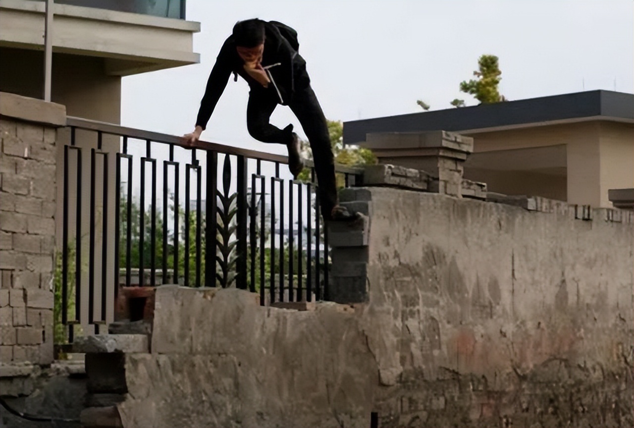 16岁江西少年欲轻生,江西11岁男孩自责轻生