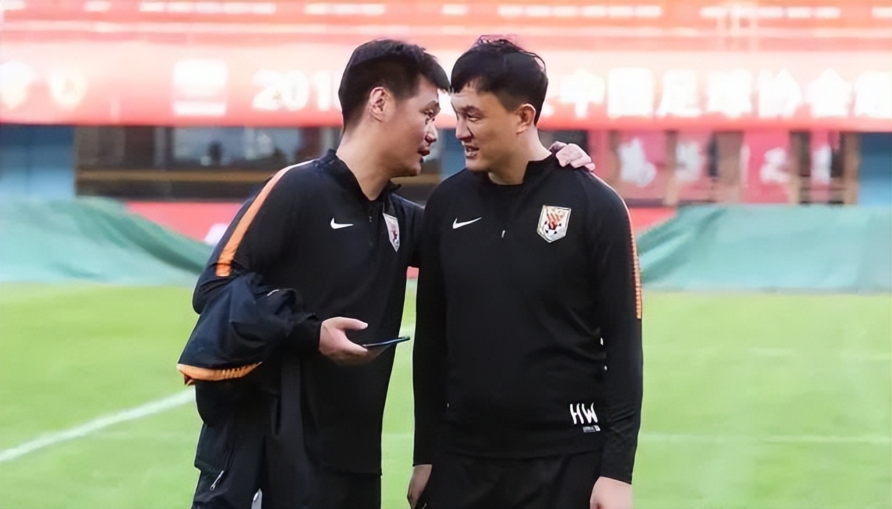 真相曝光!李铁捞钱手段公开,组织嫡系部队,公开拿引援好处费