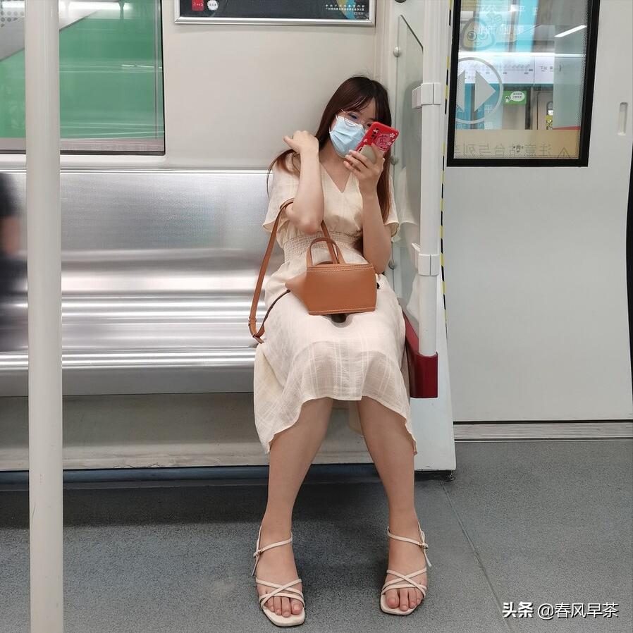 上海和深圳打工哪个好,打工去深圳还是上海