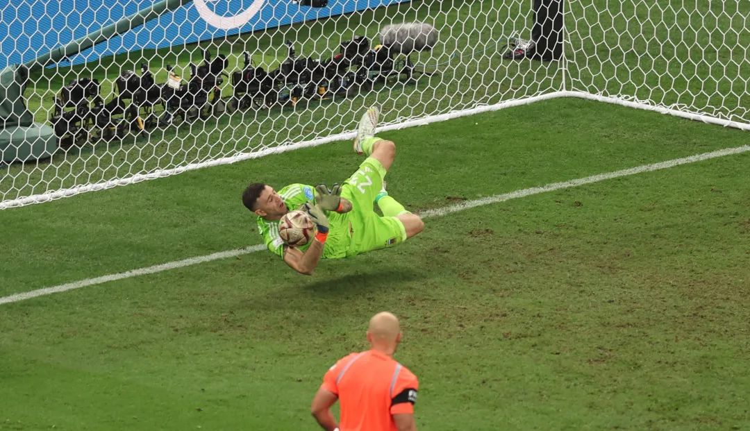 梅西背后的男人马丁内斯迪马利亚,梅西背后的阿根廷