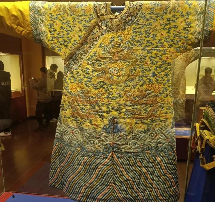 清朝表面很差的皇帝其实很好,清朝十大最委屈皇帝