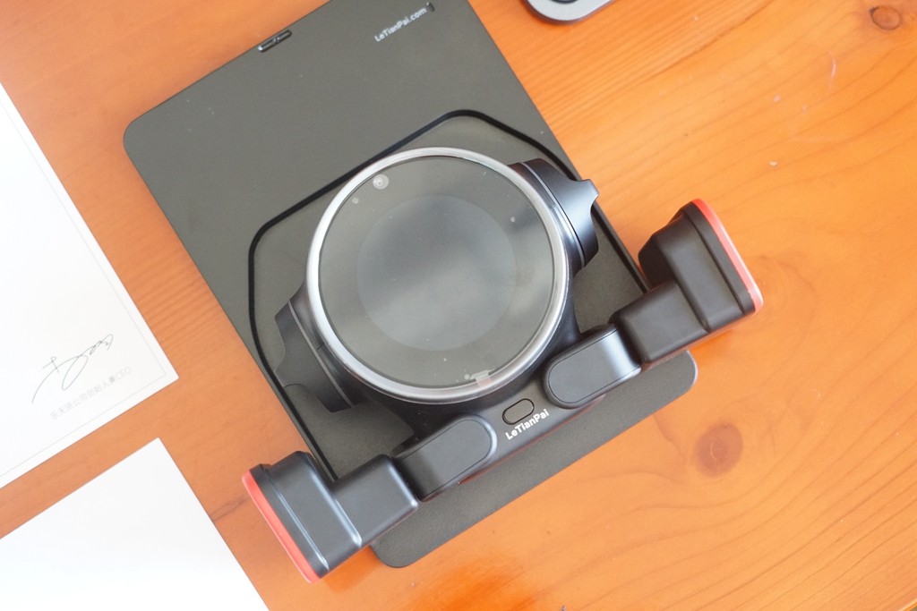 乐天派和emo桌面机器人,乐天派桌面机器人开箱