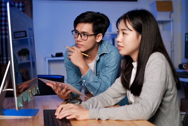 我，年薪20万，19年在惠州买下200万的房子，如今以130万也卖不掉