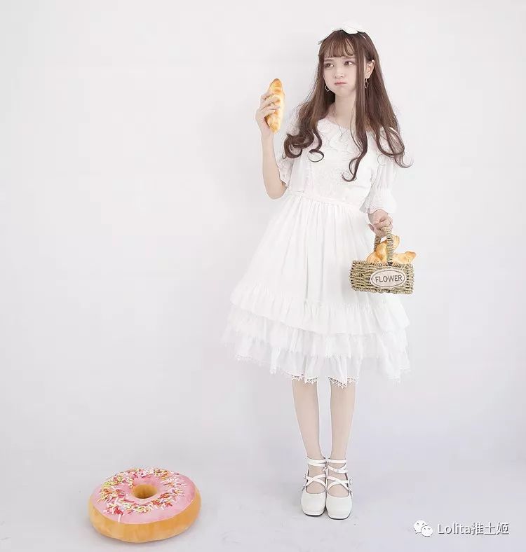 洛丽塔简介，小白狼的专属哦