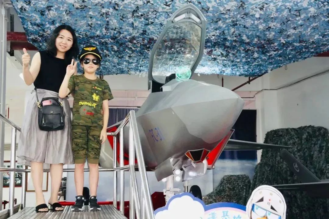 深圳-周末去哪儿丨探秘深圳最大航空模型展