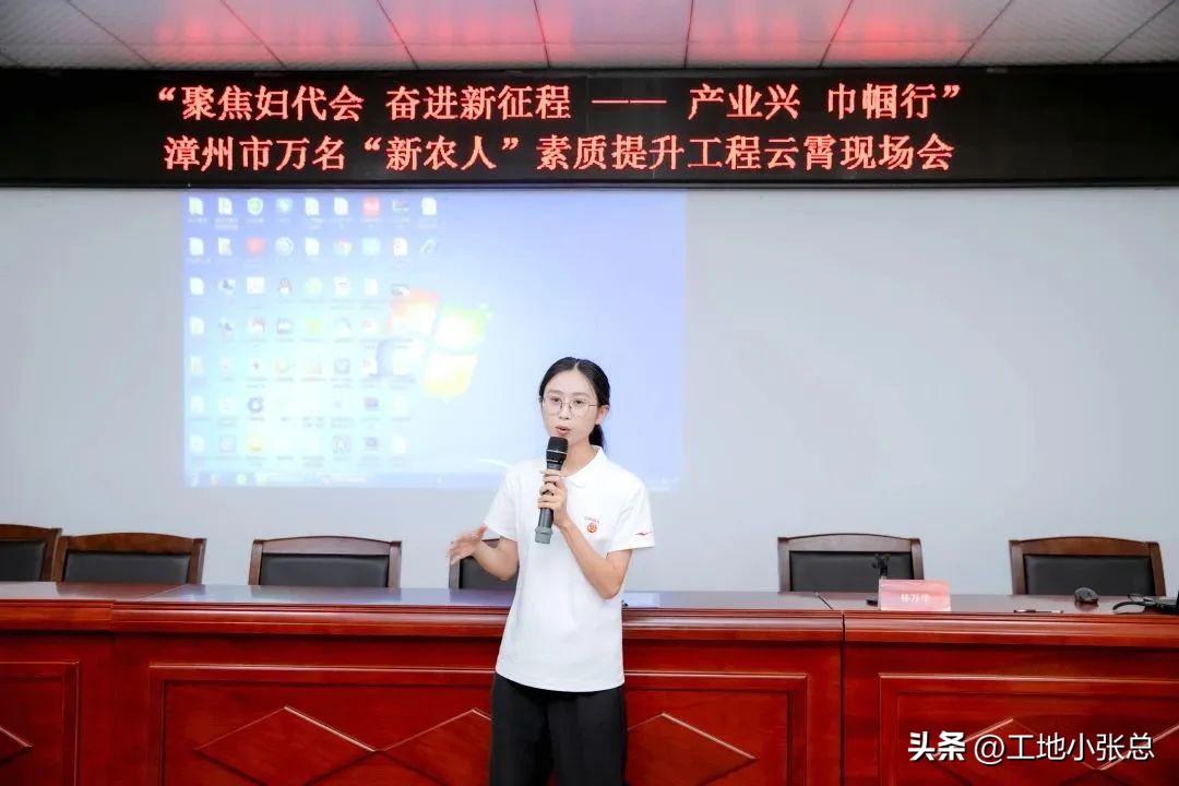 大学生奇葩摆摊,大学生摆摊走红