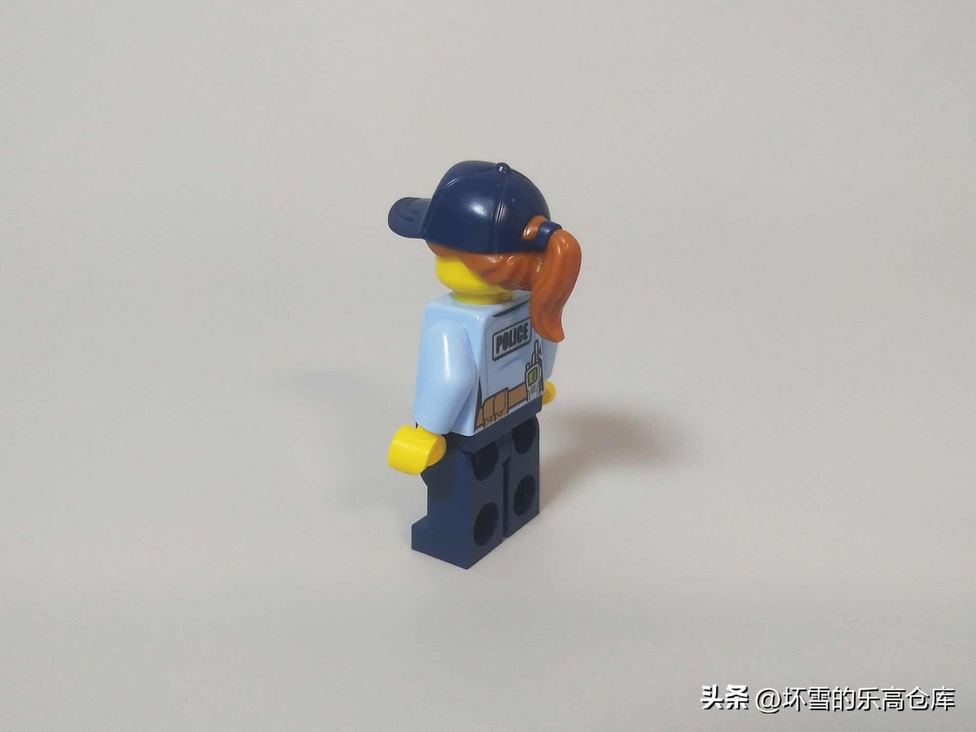 乐高押运警车,买乐高警察玩具视频