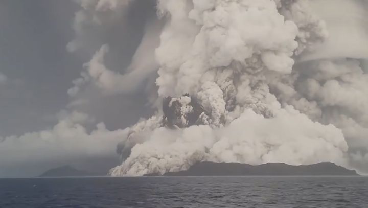 汤加火山喷发致海啸引发重大灾难,汤加火山喷发引发海啸现在的情况
