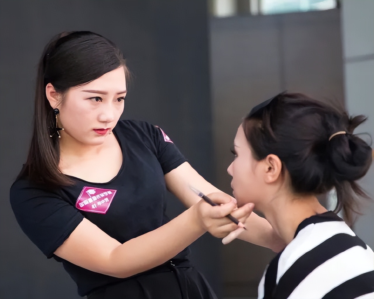大学冷门缺人却高薪的职业,无需经验高薪冷门职业