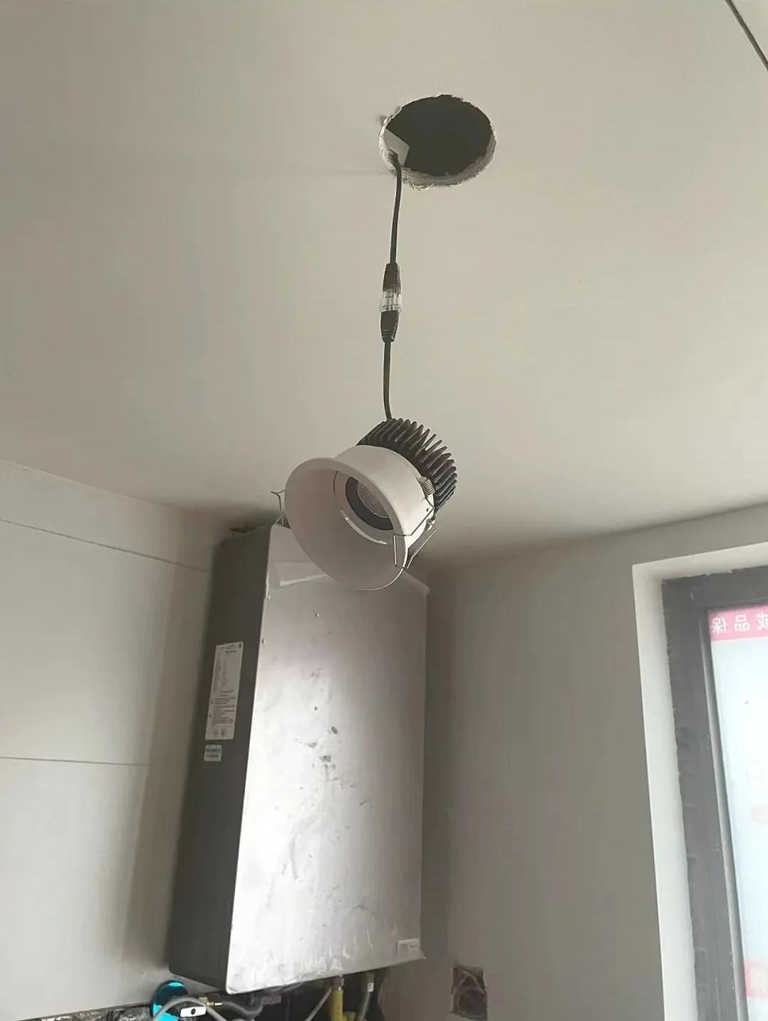 灏勭伅缈昏溅妗堜緥瑙嗛璁茶В,灏勭伅缈昏溅鐜板満