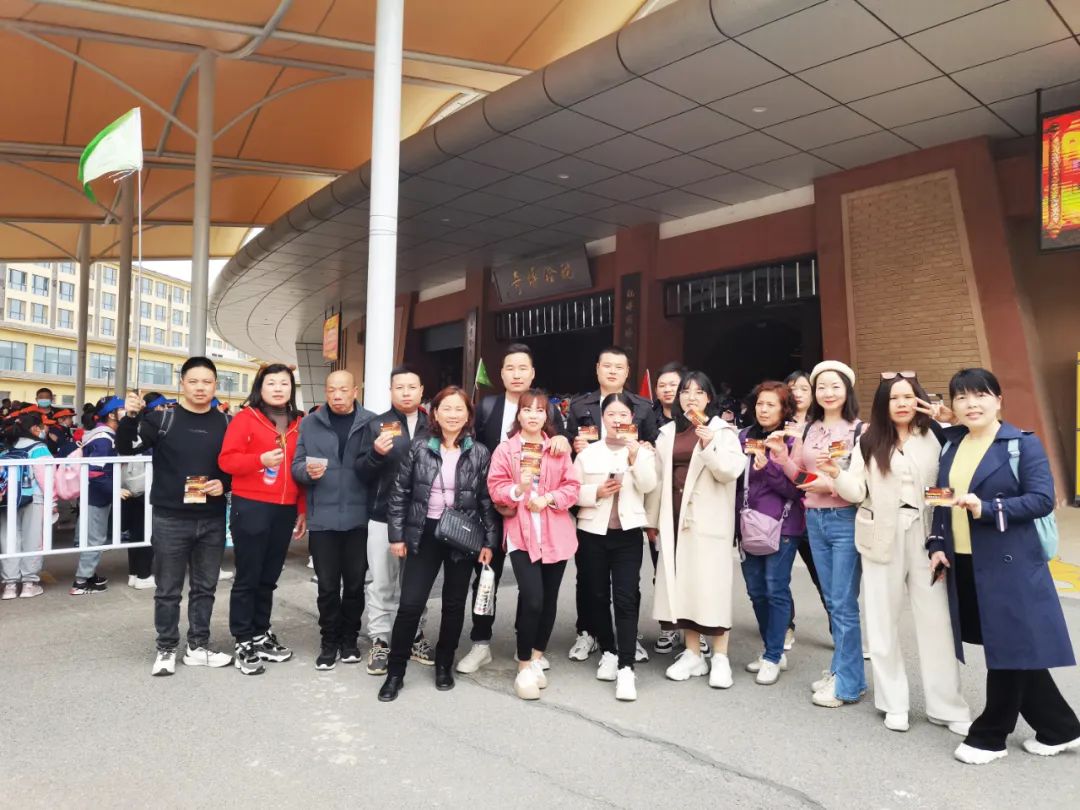 旅游开启美好的一天,旅游开启你的美好生活