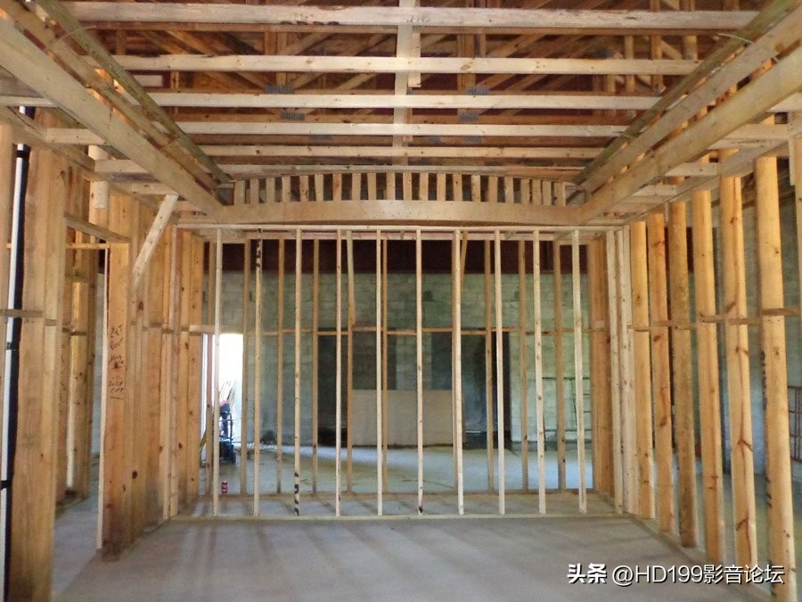 2022年5月AVS论坛最佳影音室案例-美国“土豪”的车库房中房