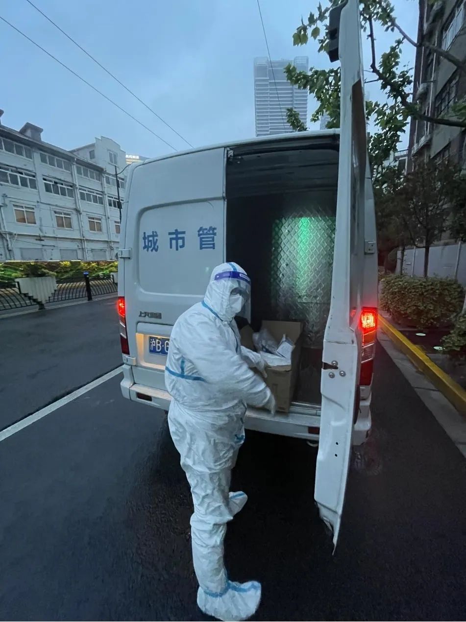 青联委员勇担当青春在疫线闪光,抗击疫情青年突击队