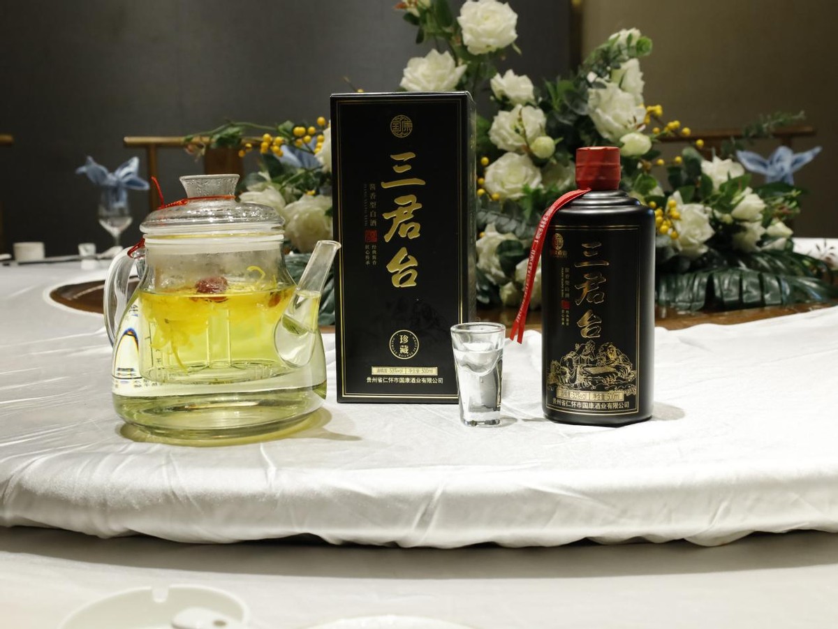 20元一斤的散酒和瓶装40的哪个好,20元的散酒和50元的散酒有区别吗