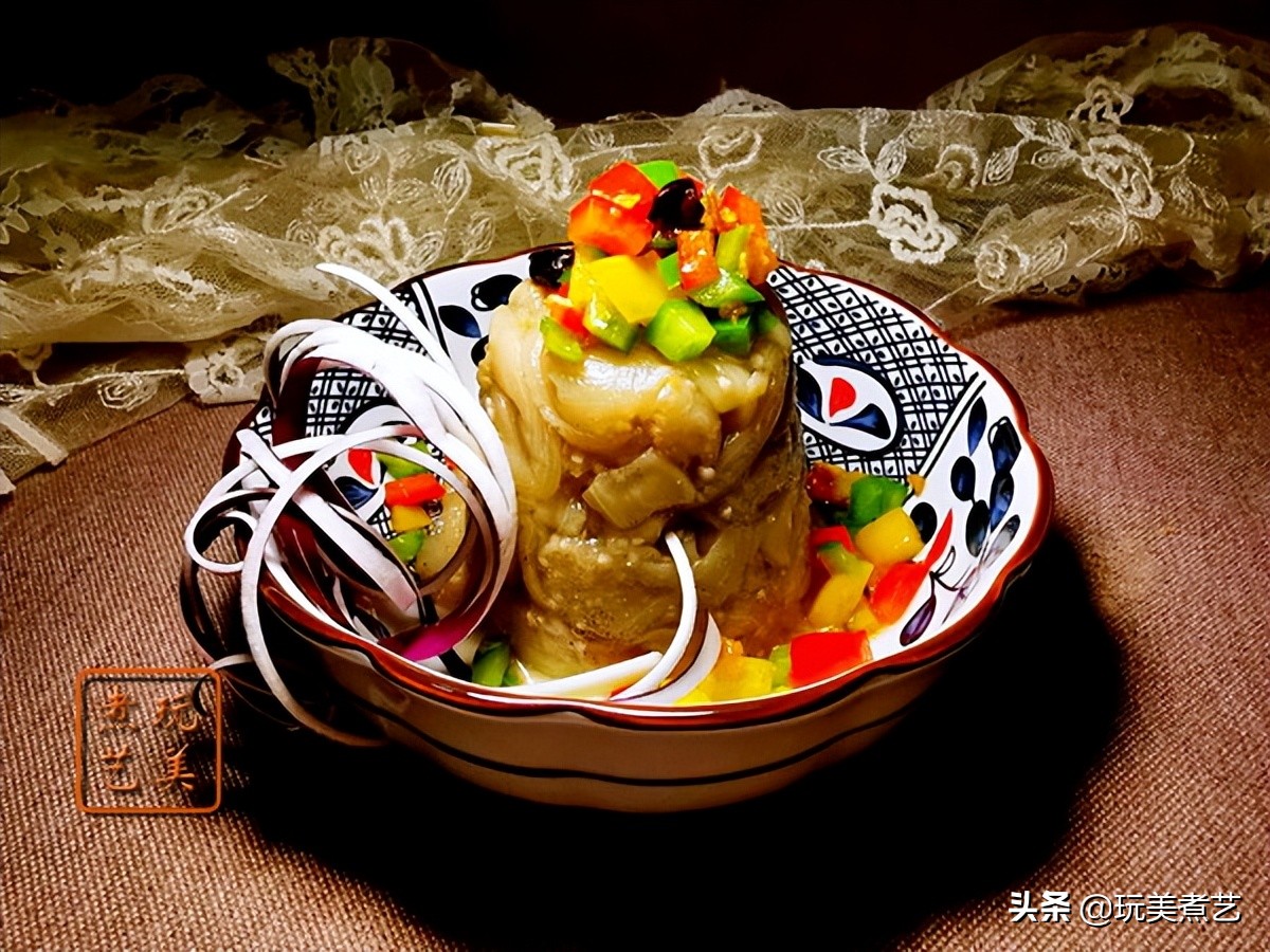 茄子这样做出来口感味道都很棒 (下饭软糯茄子)