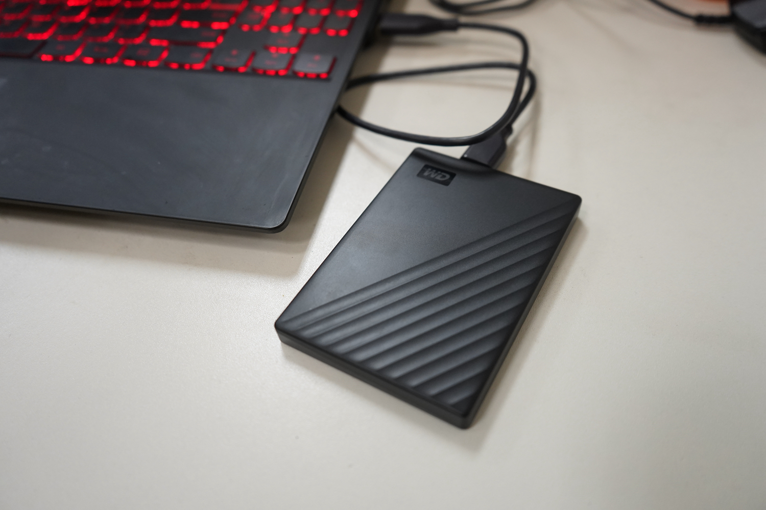 西部数据2t移动硬盘实际容量,西部数据移动硬盘各系列区别