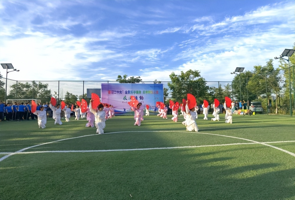 我县开展全民健身系列展演活动,全民健身运动会暨民俗文化展演