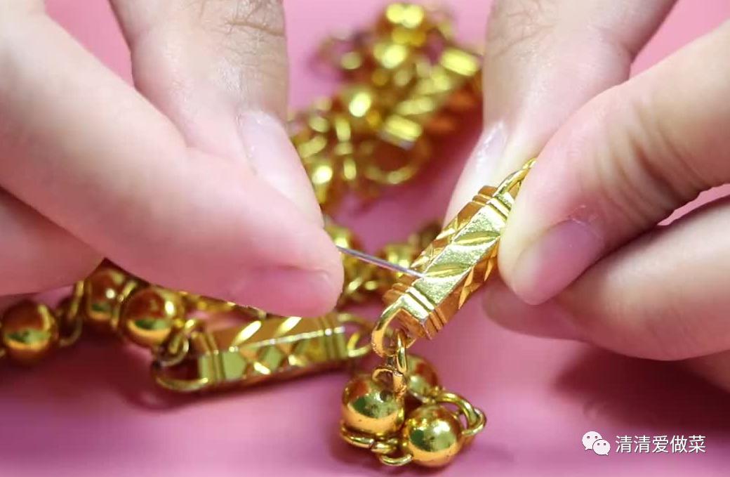 用一根针就可以分真假黄金,只需一根针看出黄金真假