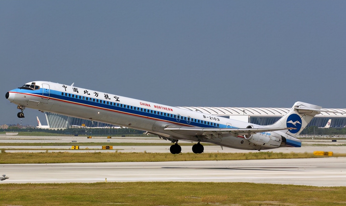 北方航空合并成南航了吗,南方航空北方航空合并时间
