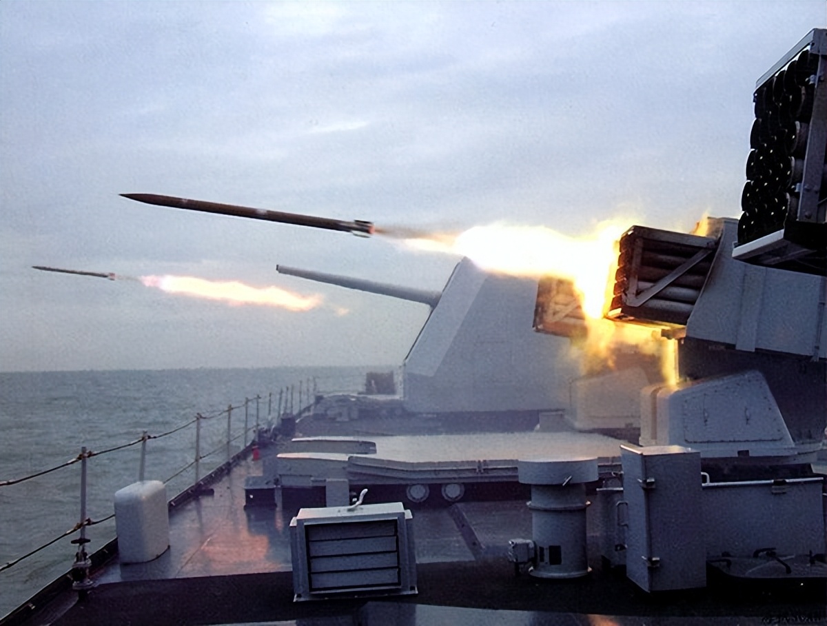 鍙版捣鎴樻椂閫犵櫥闄嗚墖鑳藉姏,鍙版捣瑙ｆ斁鍐涜埌